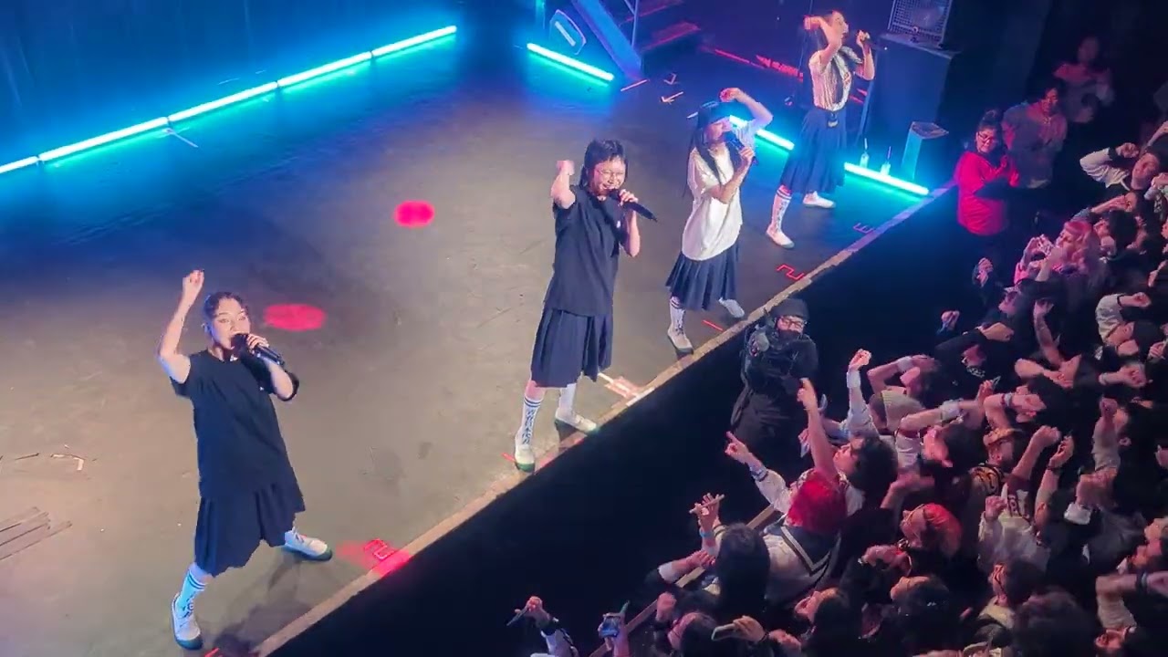 20231110 Atarashii Gakko! Live @ Brooklyn, New York - (Crowd Chant), Free Your Mind