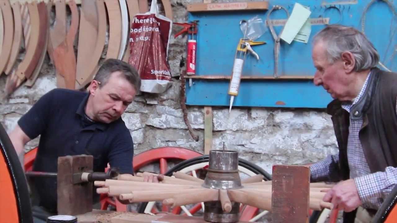 Wheelwright, Cutting the tangs / tongues with the hollow auger