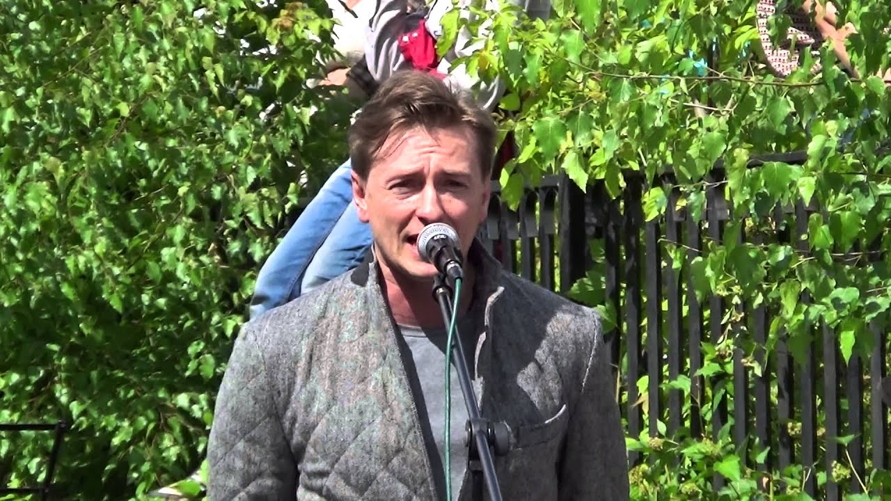 Сергей Безруков стих Валерик на Литературном дворике Дубравная 35 г.Казань 28.06.14