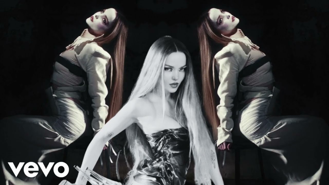 Dove Cameron - French Girls Instrumental