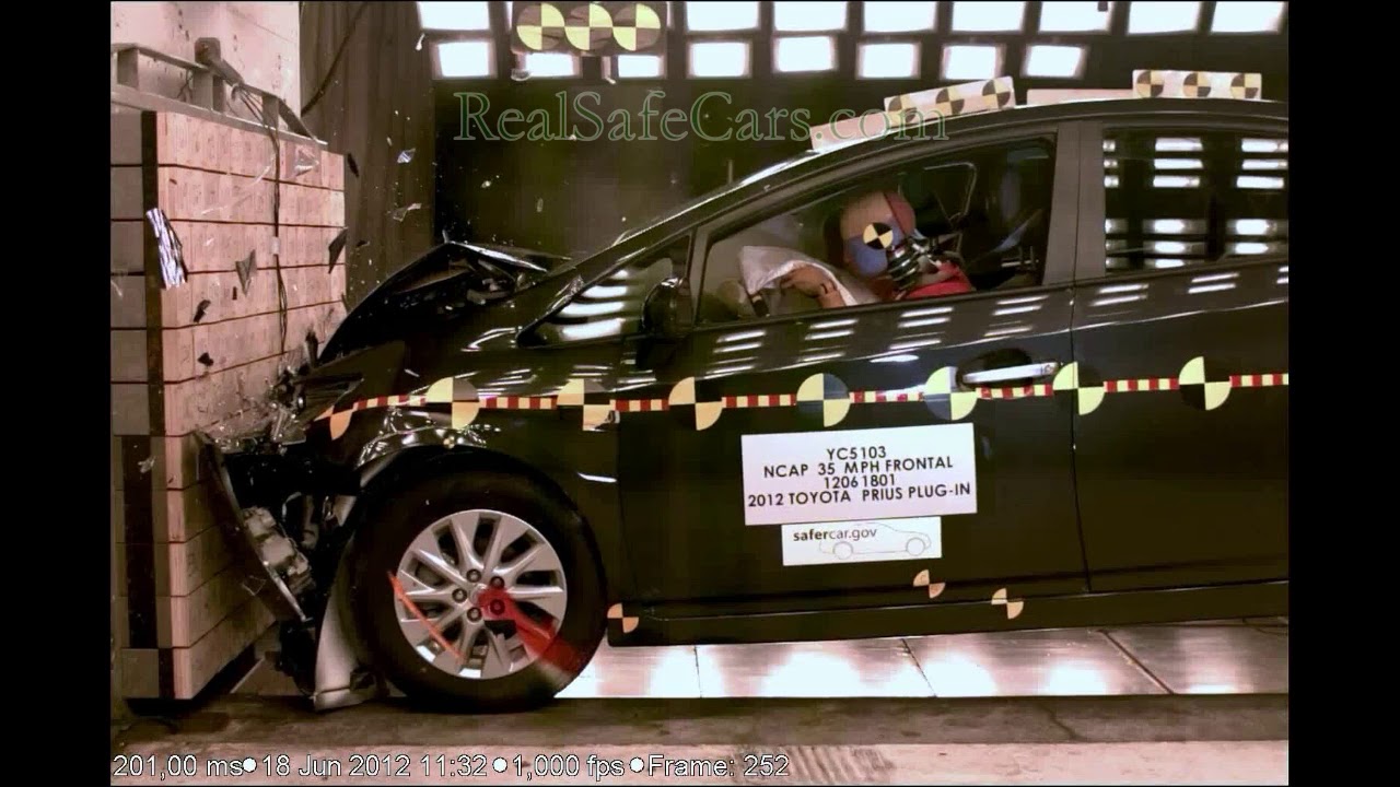 Toyota Prius (2010-2015) Crash Tests (Side-Pole, Front, Side)