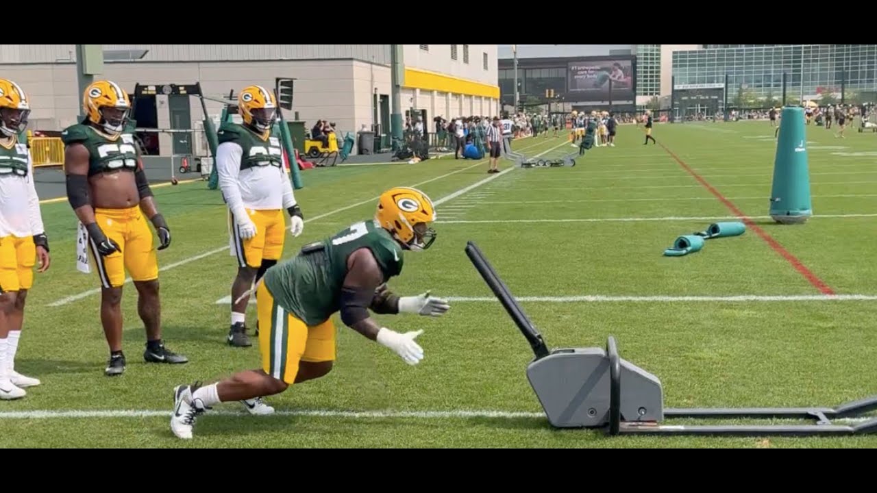 Cowboys get 3x Pro Bowler DT Kenny Clark in exchange for Micah Parsons