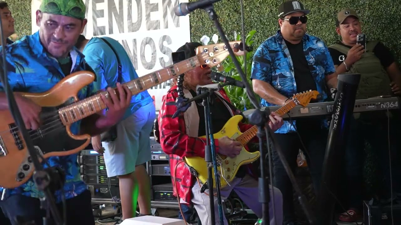Popurri Machuca El Chile - Pescuezo Retorcido - Los Karkiks en Vivo 2025