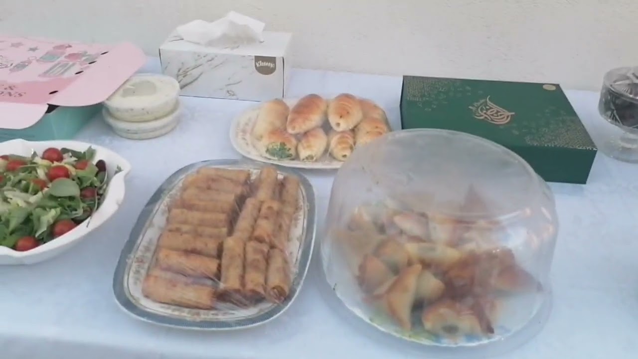 Deto lang sa labas ng bahay kumain dhl my especial day||Tisay I.A