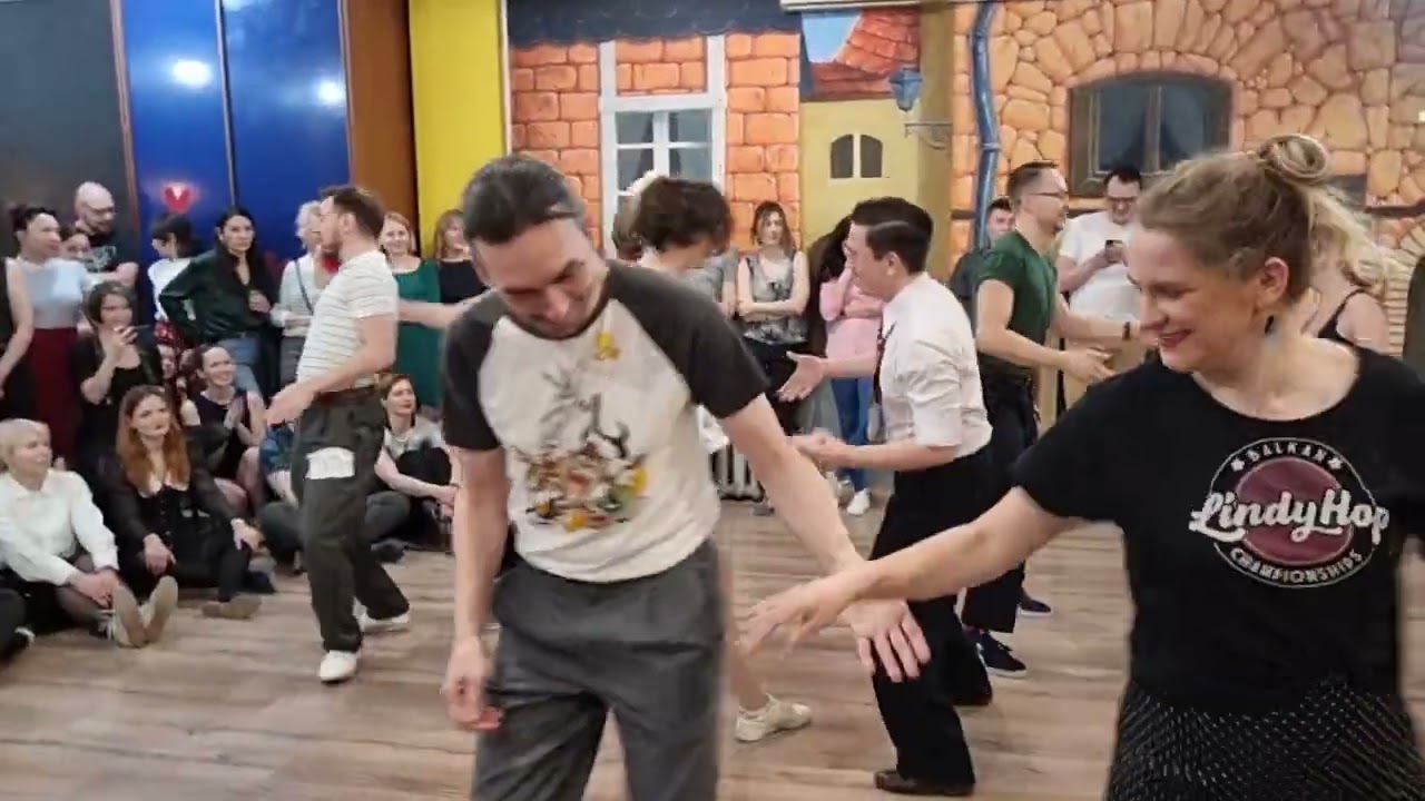 Lindy Hop Mix&Match Open. Final. Warm Up