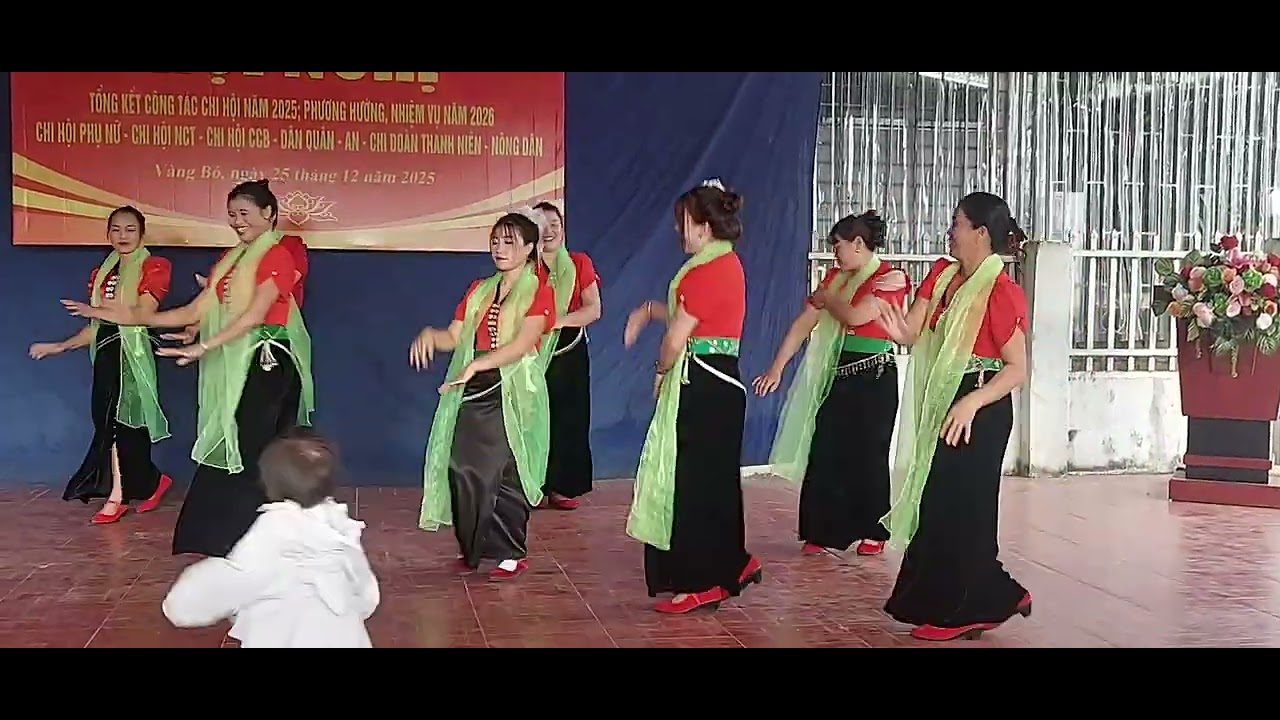 Múa khăn 