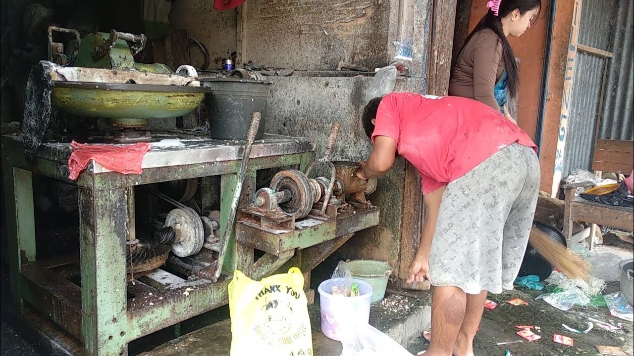 Penggilingan Daging Pasar Cokro Tulung Klaten 