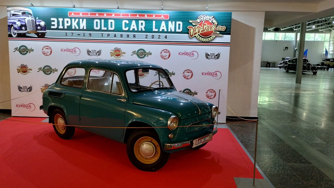Запорожец 965,1961 года ,который вы можете увидеть на выставке Old Car Land. Краткий обзор модели .
