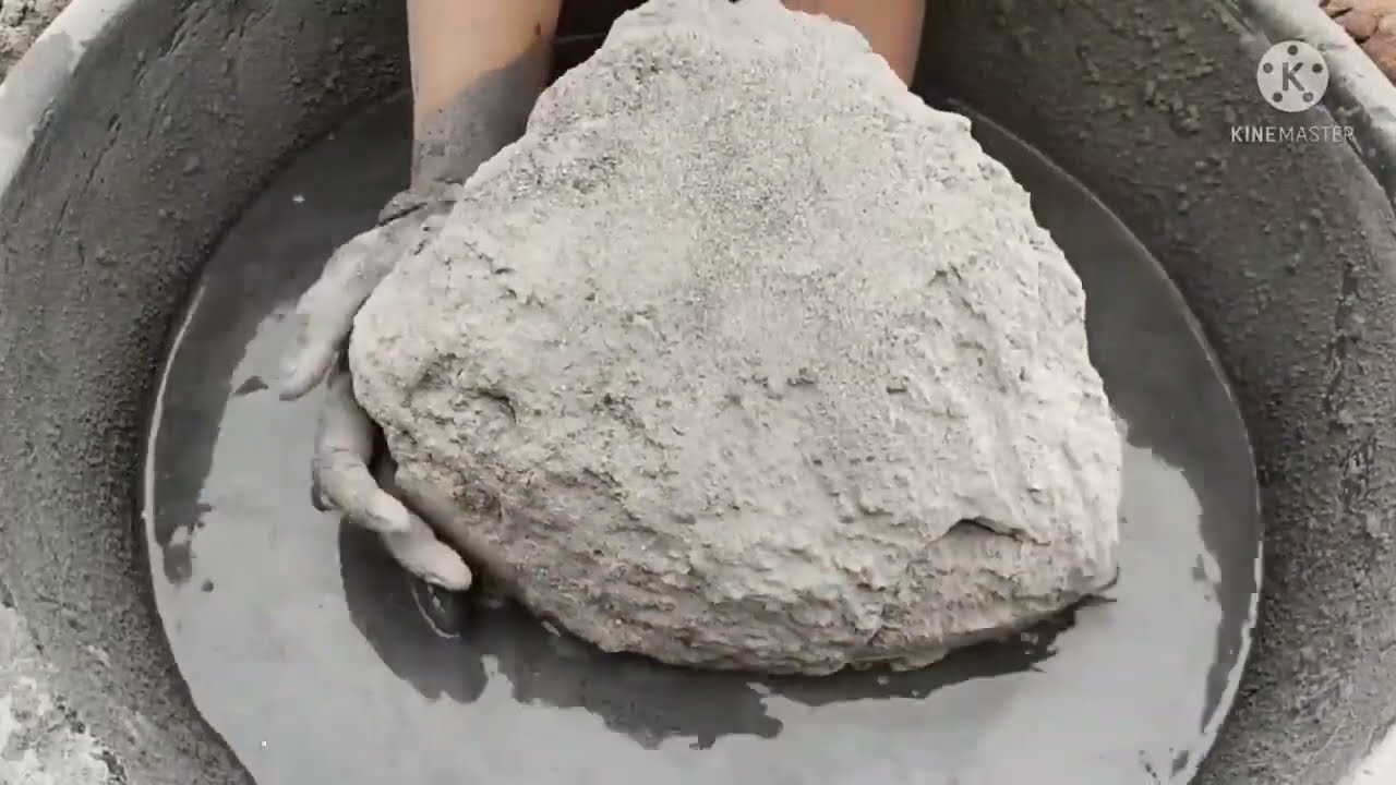 Asmr - Gritty charcoalashes crumbling in water 💦💦