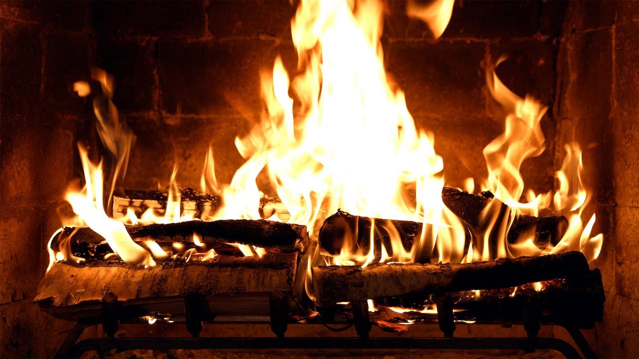 Santa Cecilia Orchestra's Holiday Yule log