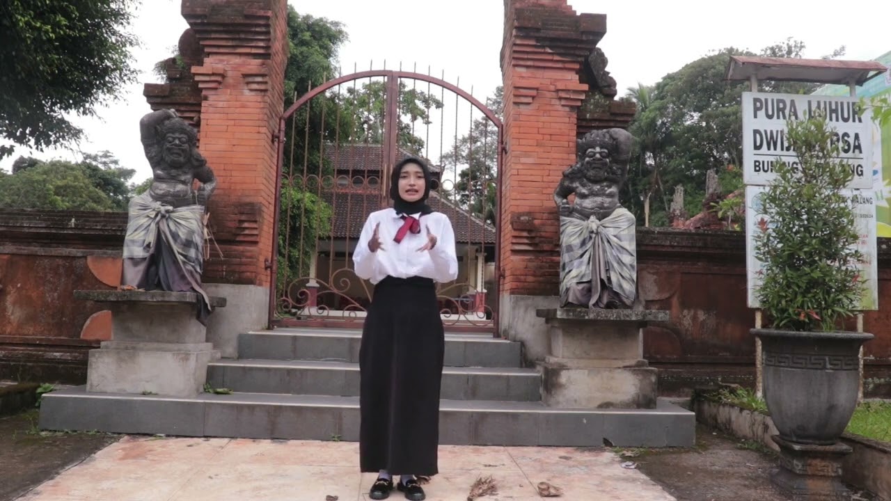 EC 2022 UPS TEGAL SPEECH CONTEST - SHINTA DWY RURIN