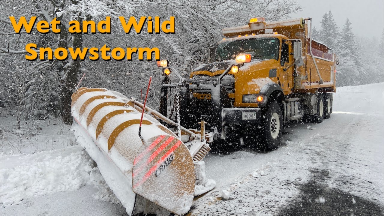 Два дня уборки снега ~ 7-8 января 2022 г. ~ Мокро и дико #jimhowdigsdirt #snowplow #plwingsnow