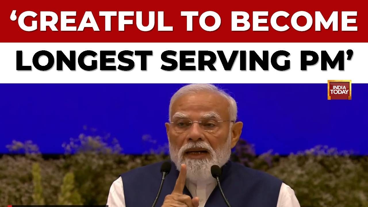 PM Modi Slams Congress Growth Rate And Praises Massive Infrastructure Boom Durnig His Tenure