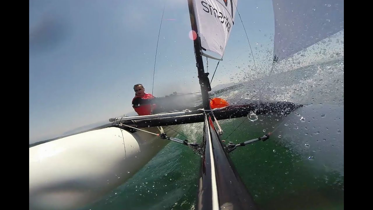 SmartKat strong wind sailing