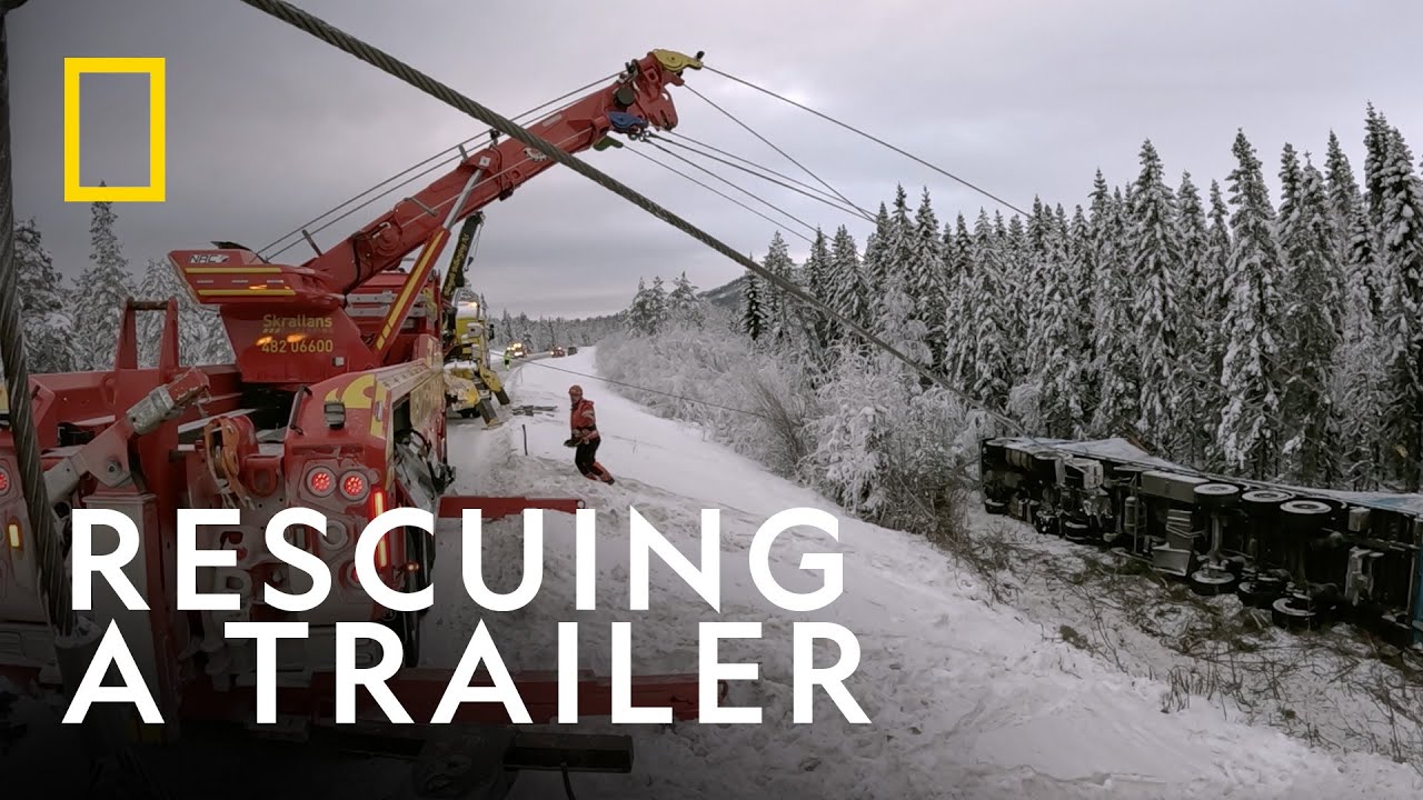 Trailer Stuck in a Ditch | Ice Road Rescue | National Geographic UK