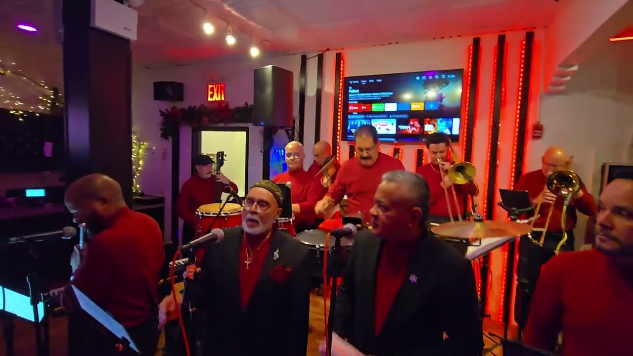 SON DEL MONTE AT WILLIE'S STEAKHOUSE