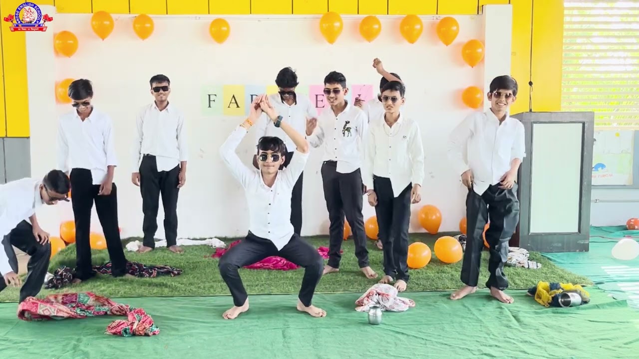 Funny_lazy_dance_THE_BOYS_dance_in_school _Expressionless_Emotionless_Lyrics  #trendingreels 