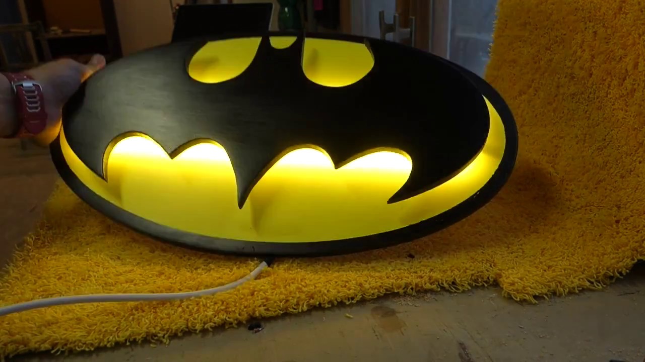 Make Batman Wall lamp