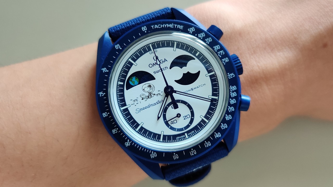 Moonswatch Mission to Earthphase Moonshine Gold Snoopy Edition Review