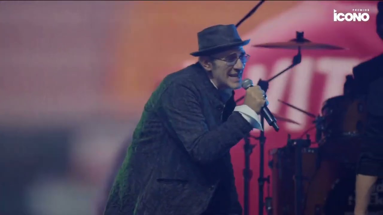 NATALINO en VIVO PREMIOS ICONO