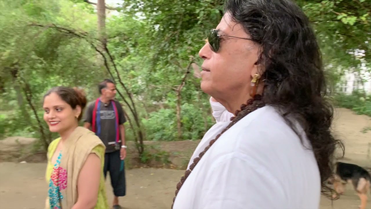 Yogiraj Shri Shailendra Sharma   A Walk Part 1