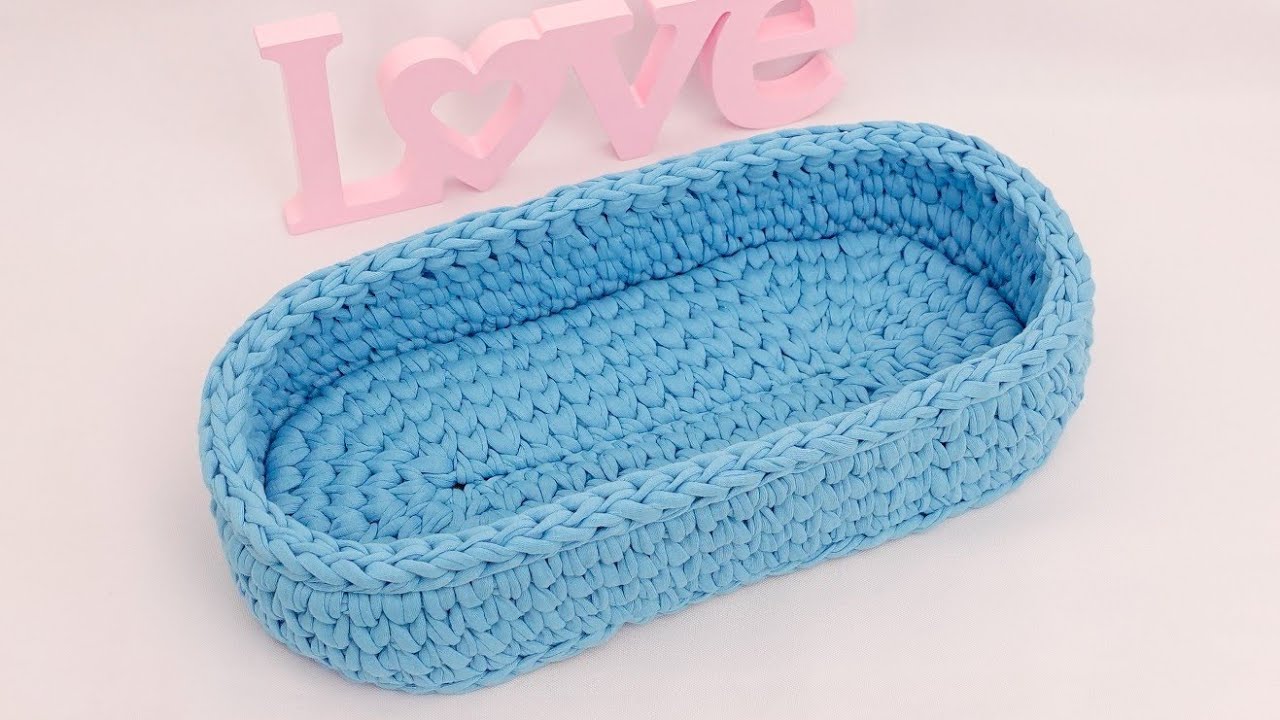 CESTO OVAL DE CROCHE COM FIO DE MALHA
