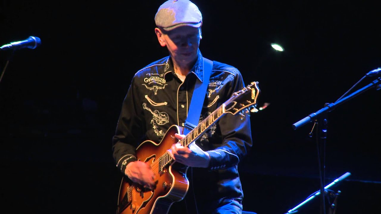 Robben Ford & Bjorn Thoroddsen - Up The Line