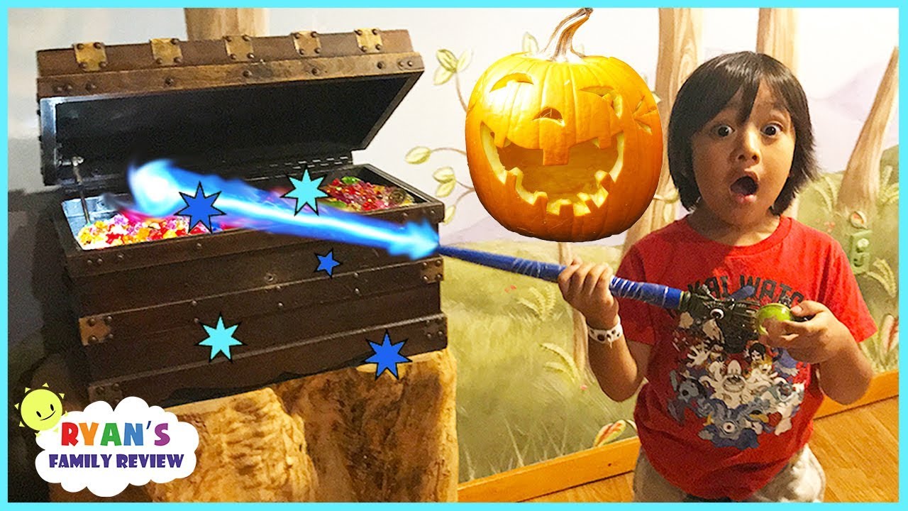 Great Wolf Lodge Indoor MagiQuest Family Fun Kid Activities for Children Halloween