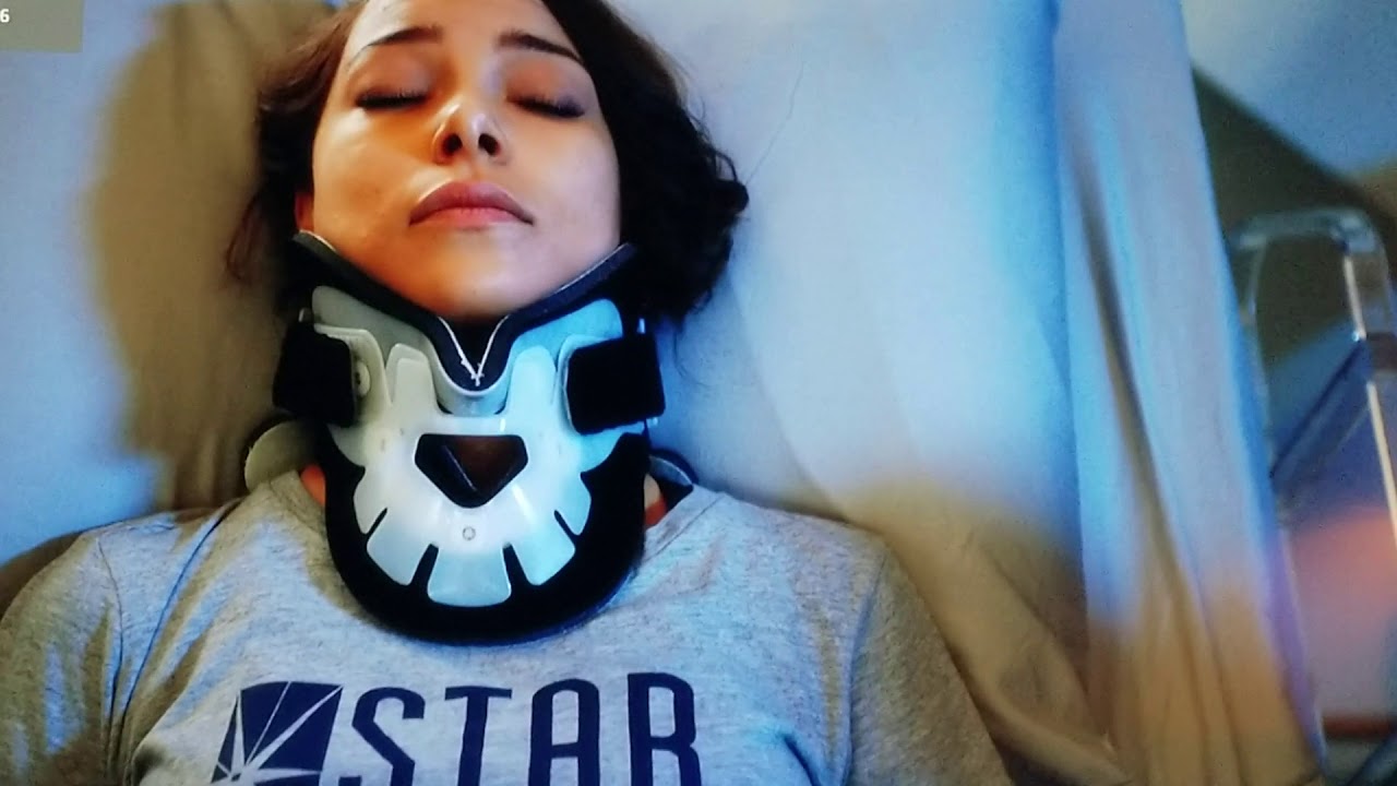Flash 5x11 very sad moment for Nora