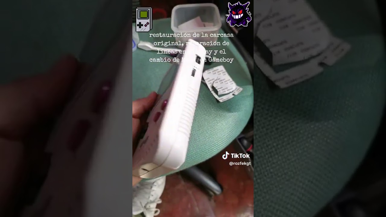 Restauración de la carcasa original, reparación de líneas en display 