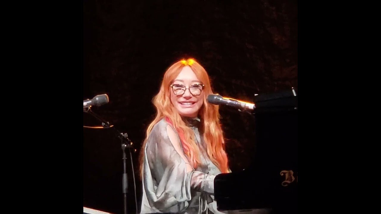 Tori Amos - I'm on Fire/Pretty Good Year - Los Angeles 7/21/23