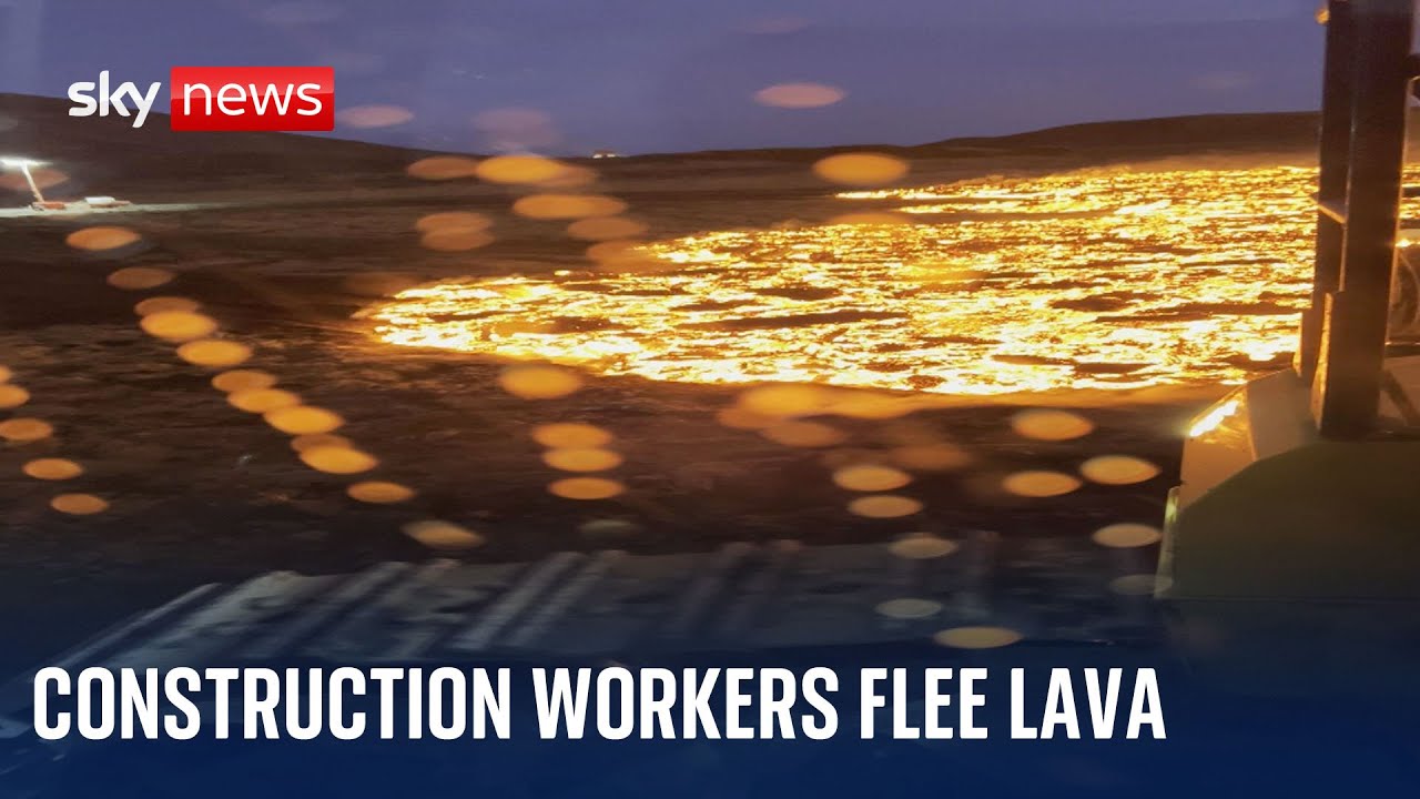 Iceland volcano: Construction workers flee lava near Grindavik
