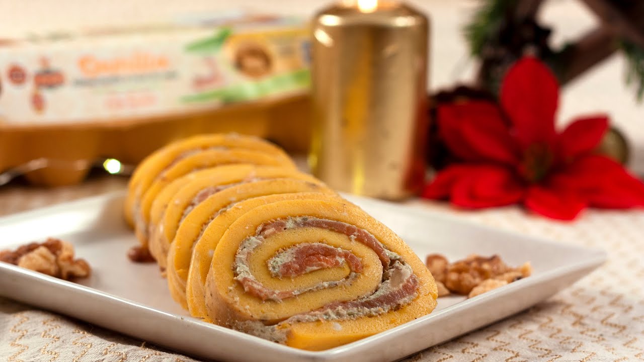 Rollito de tortilla con salmón y queso crema