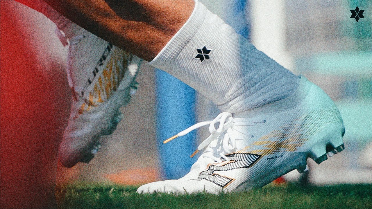 A Must-See for People with Wide Feet ㅣ New Balance Furon V8 Elite FG