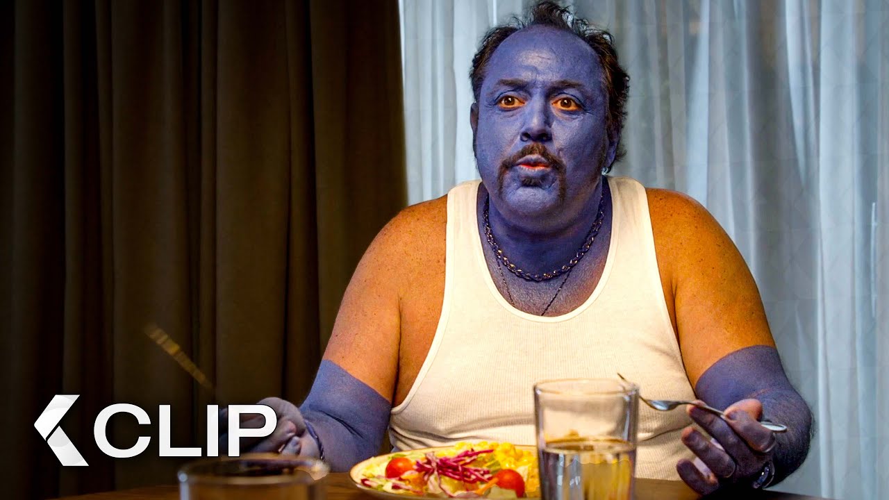Cena familiar con Adam Sandler y Salma Hayek - SON COMO NIÑOS 2 Clip (2013)