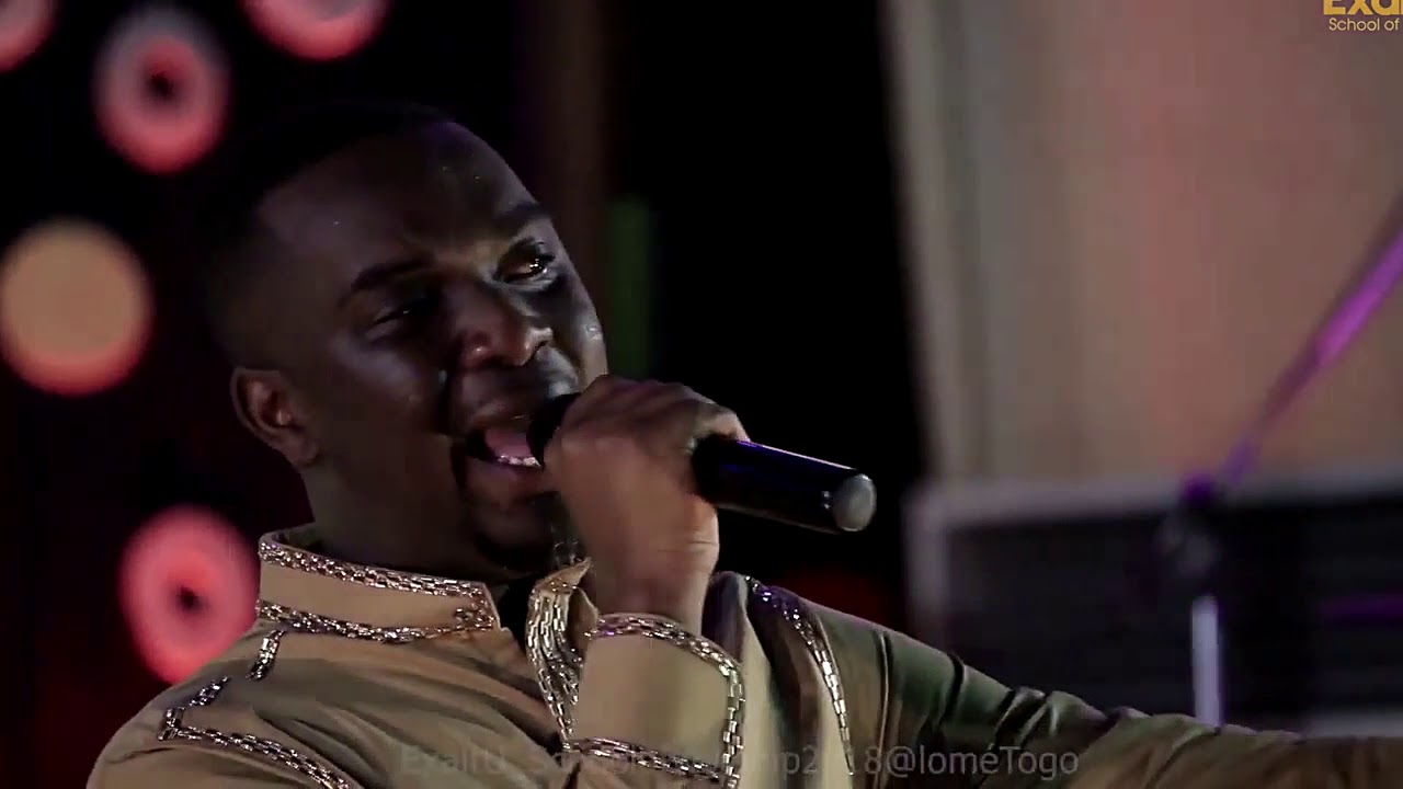 Joe Mettle Worships with TOGO : LiVE