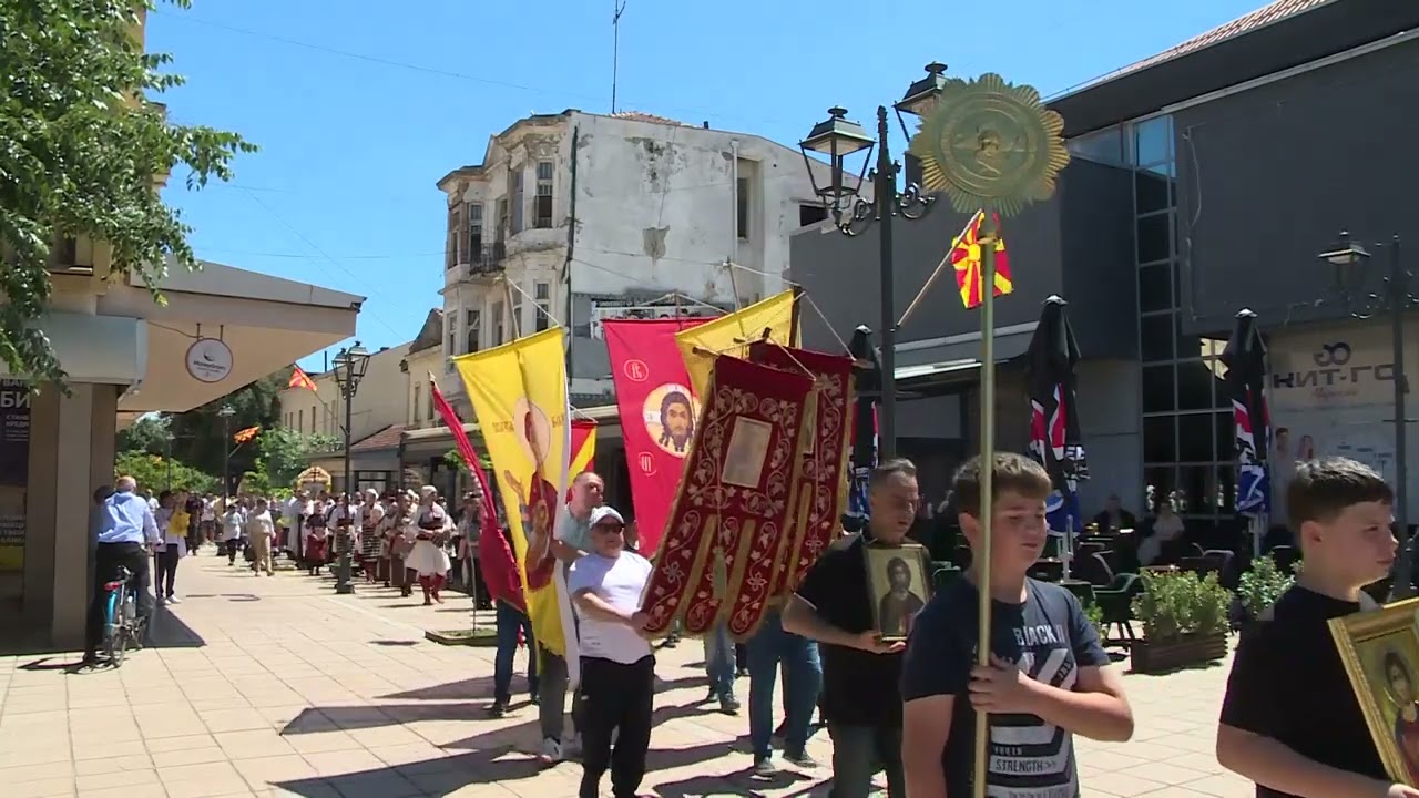 Благословени гевгелиските улици со иконата на Богородица по повод празникот „Св.Кирил и Методиј“