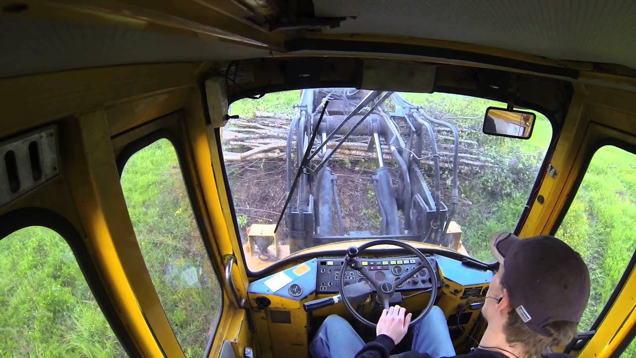 Volvo bm 4200 (Cab View)