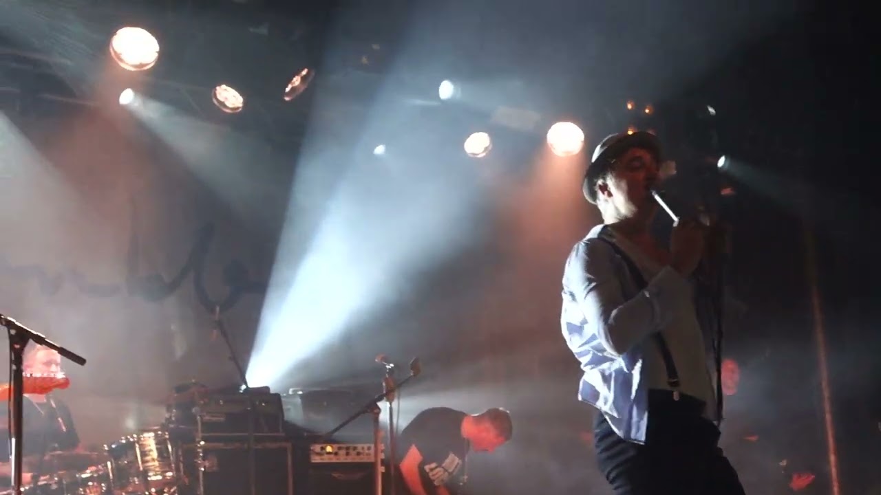 Babyshambles.... A Rebours with TIALight intro.. Nottingham Rock City 8/12/25