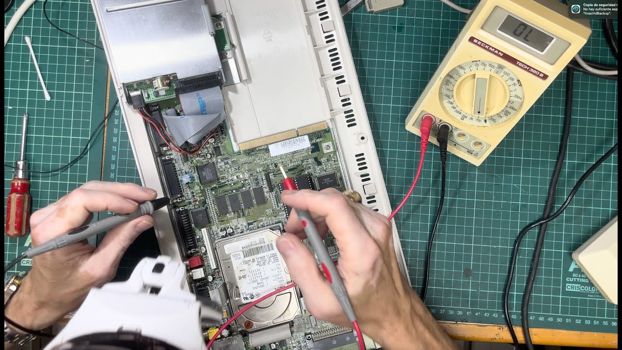 Reparándo Amiga 1200 sin Sonido   4K