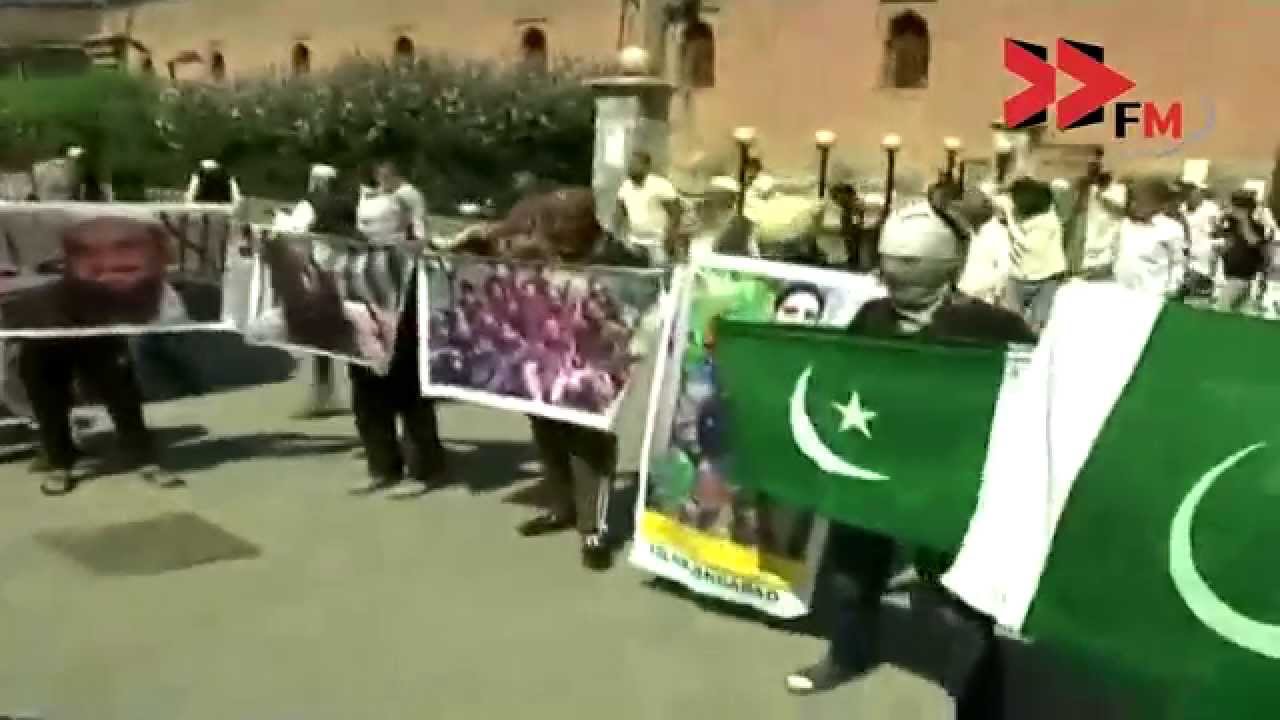 Protests after Friday prayers in Kashmir