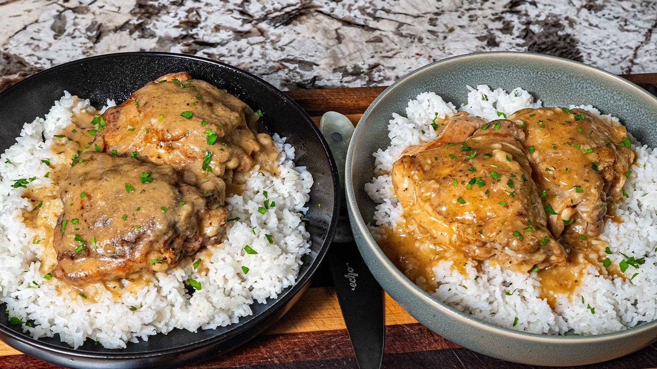 Southern Smothered Chicken Two Ways | Skillet & Instant Pot Method