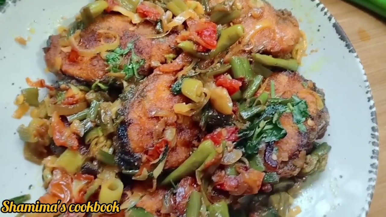ফুরিয়ে যাওয়ার আগে তৈরি করে ফেলুন পেয়াজপাতা দিয়ে রুইমাছ ভুনা যা একবার খেলে বারবার খেতে মন চাইবে |