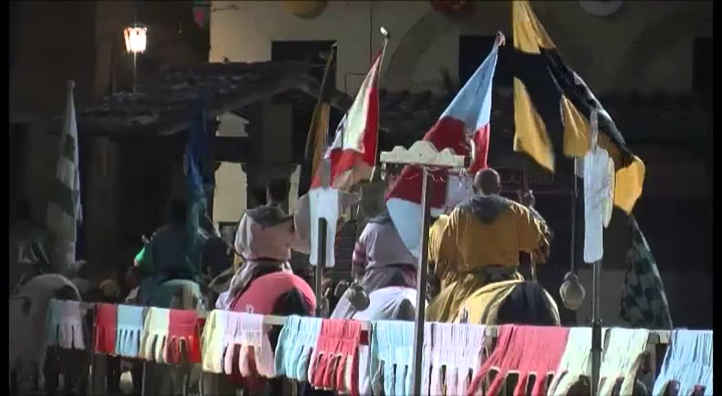 Il gruppo Cavalieri di Arezzo portano il Saracino in Polonia
