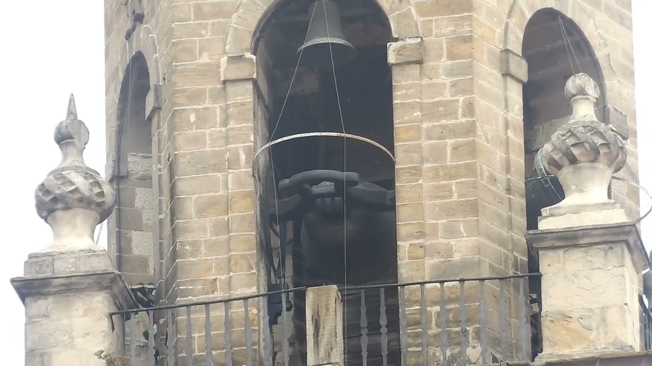 Toque de y media y volteo general corto en San Miguel Arcangel de Vitoria-Gasteiz