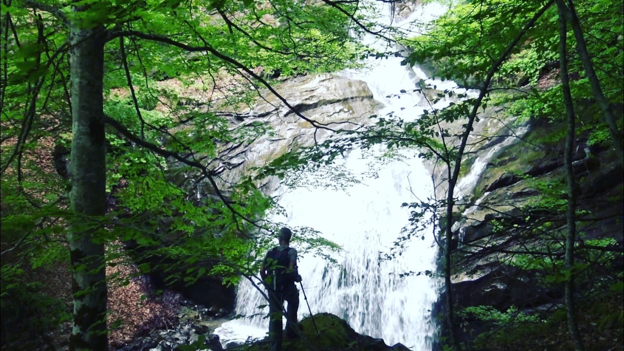 Cascate e rapide dell'Alta Valle del Tordino in 4K