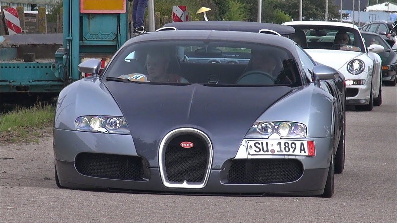 Bugatti Veyron 16.4 - Revs & Brutal Accelerations!