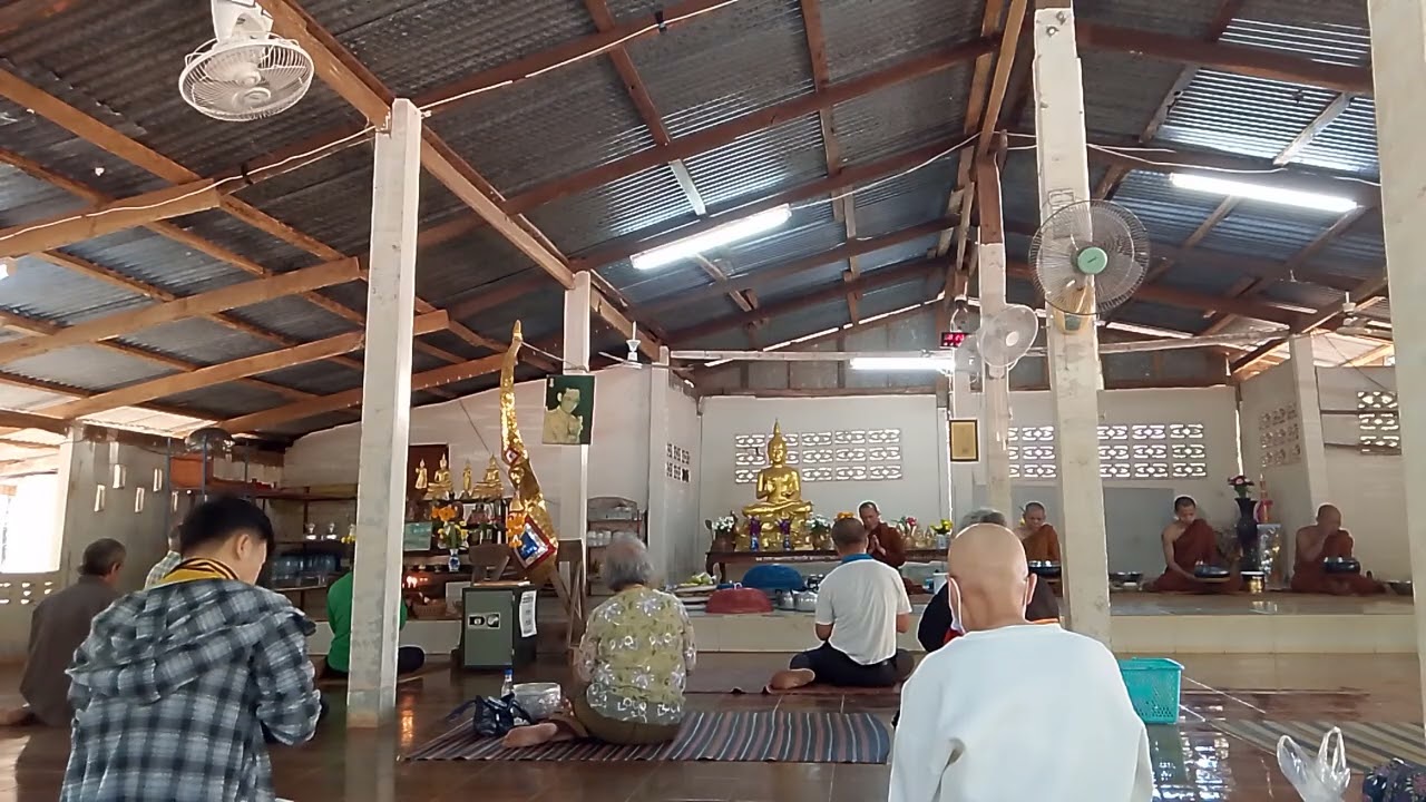มื้อนี้ไปทำบุญที่วัดป่าโคกสว่างพี่น้อง สาวสว่างคนอีสาน
