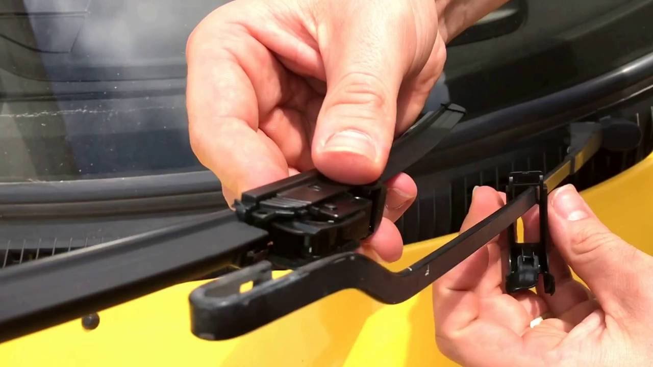 Bosch Aero Twin AR450S replacing windshield wipers Peugeot 205 Scheiben Wischer tauschen Anleitung