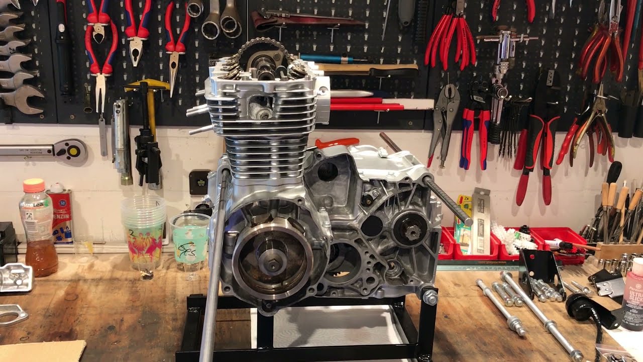 Honda CB 350 Four Montage Assembly Part 6